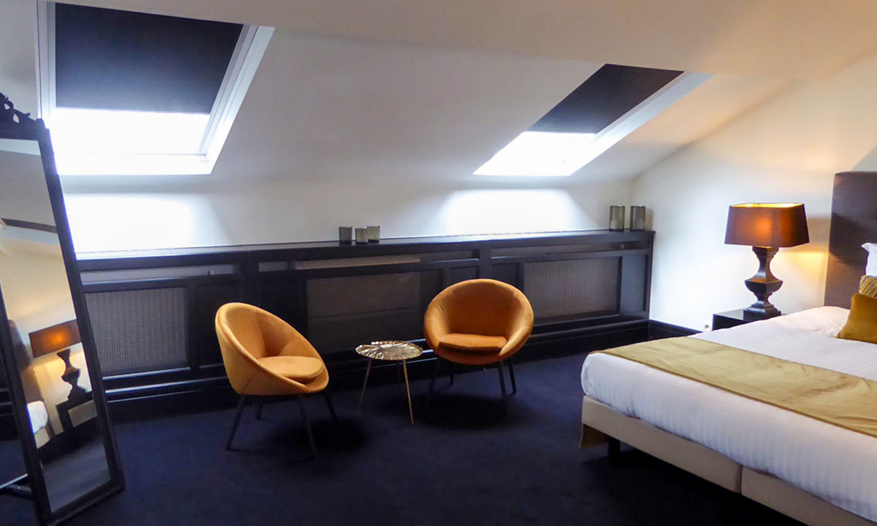 B IN ANTWERP