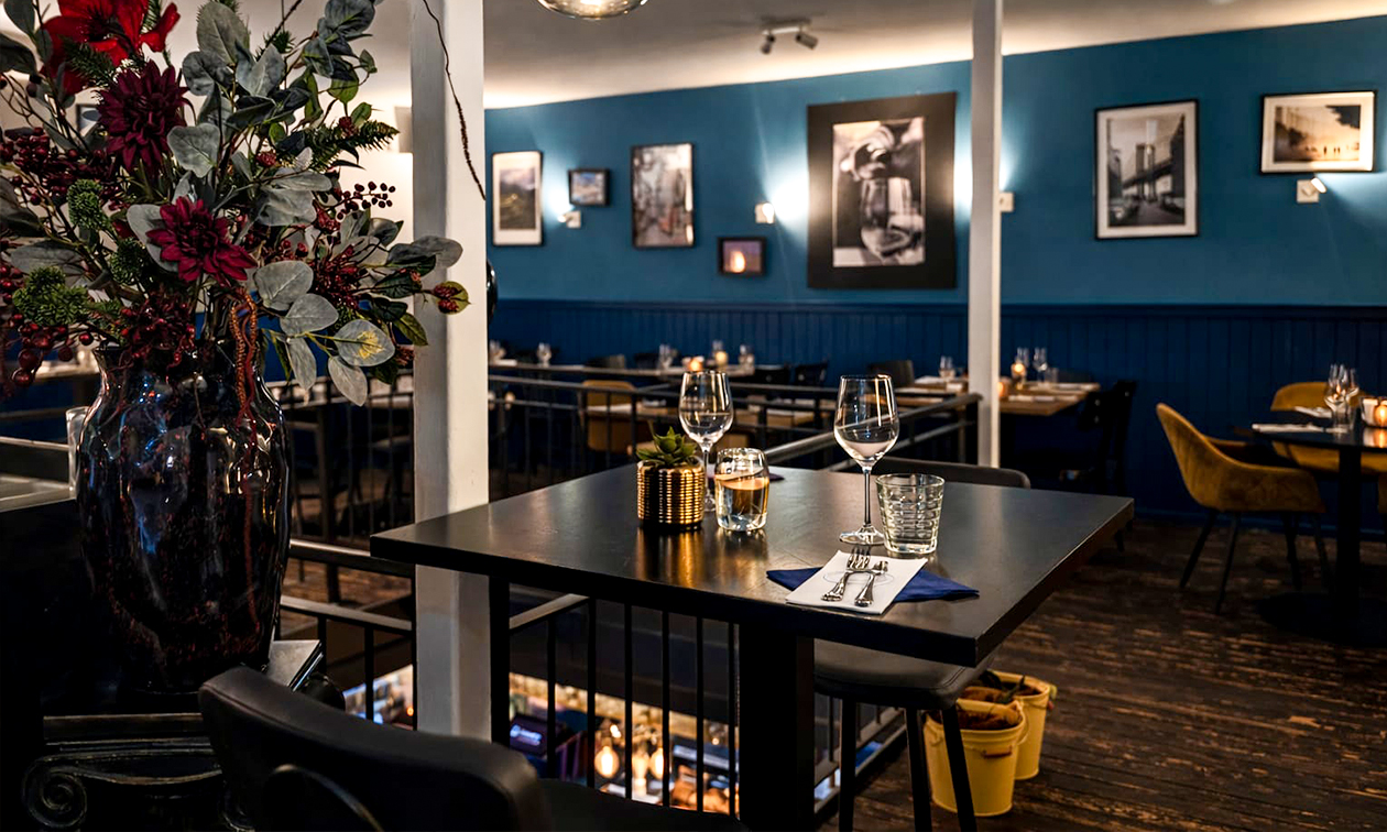 Bij Blue Food and Drinks