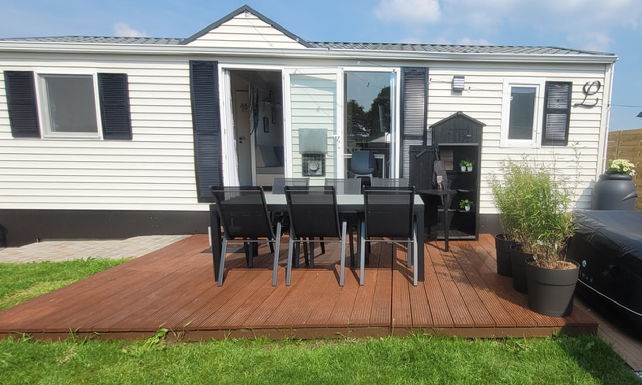 Chalet Sea-renity Lakeside