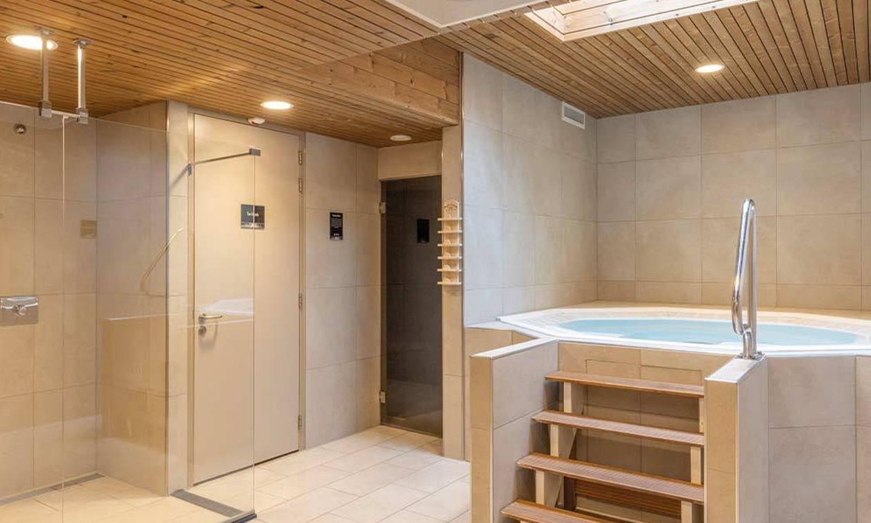 Fletcher Familiehotel De Hunzebergen