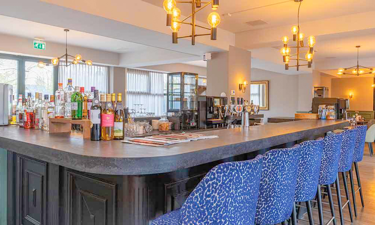 Fletcher Familiehotel De Hunzebergen