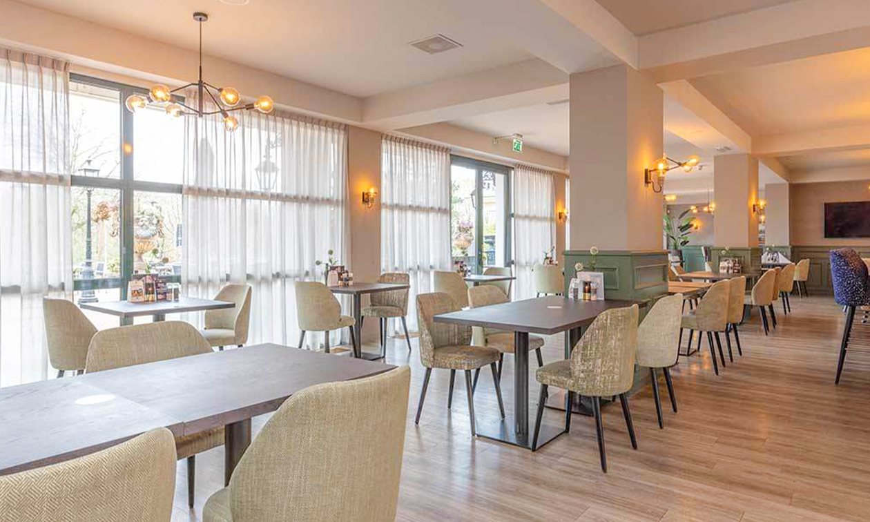 Fletcher Familiehotel De Hunzebergen