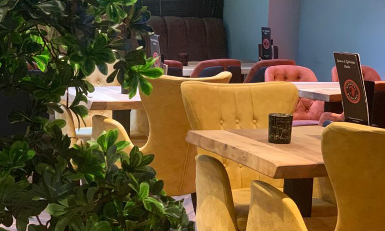 Glorious Café, Bar & Restaurant