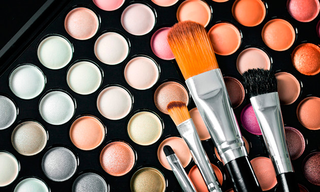 Make-up Artist - Siri Ruffler