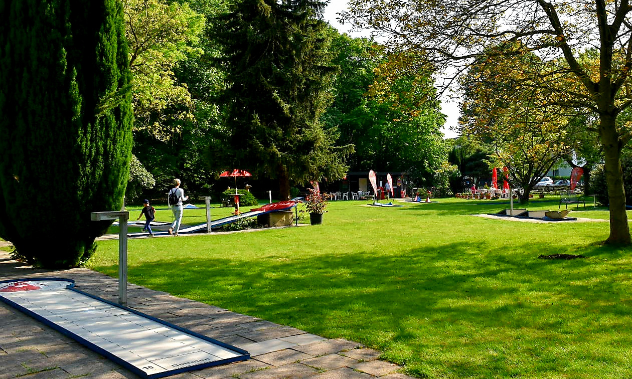 Minigolf am Volksgarten