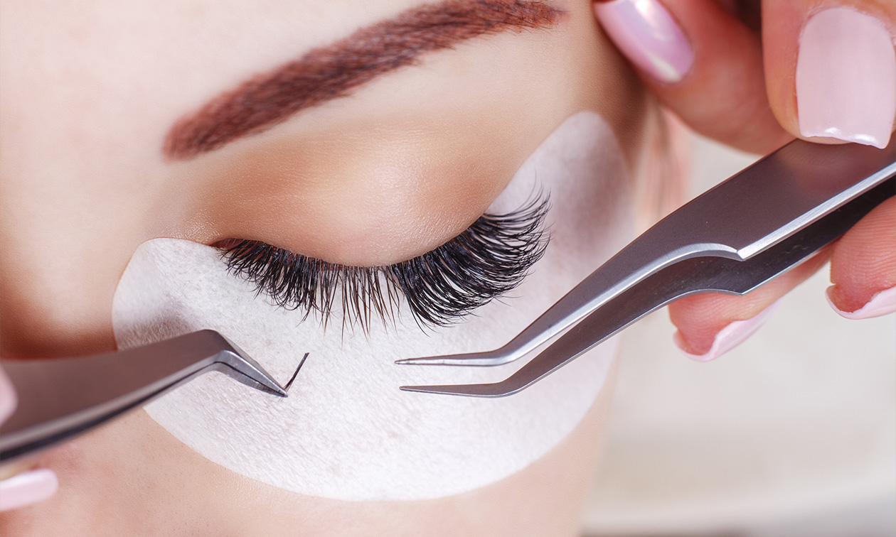 Sabrina Eyelashes and Beauty