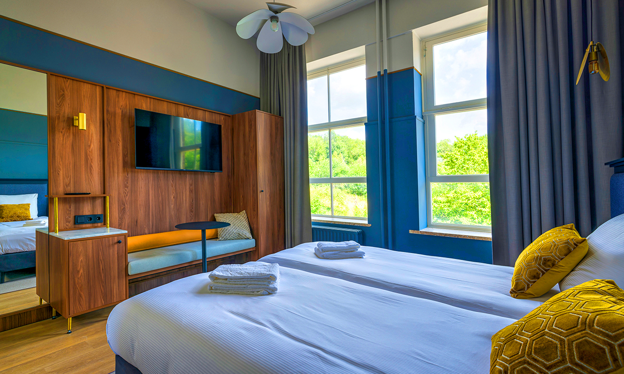 SEPHS Hotel
