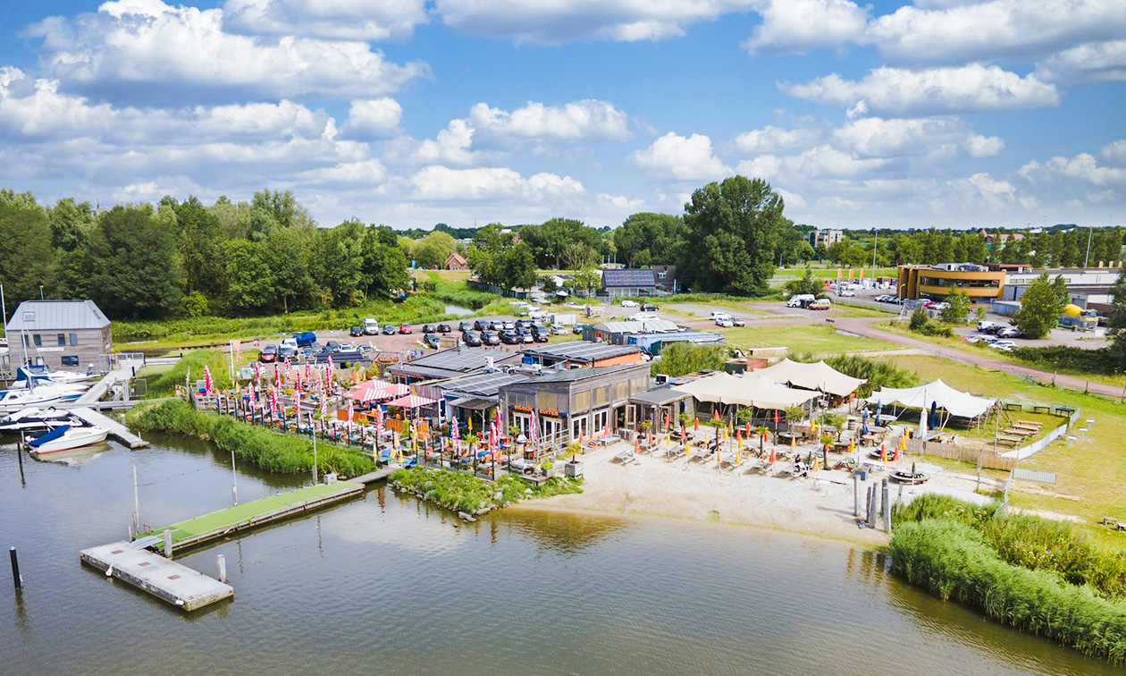 Strandpaviljoen Oranje Buiten