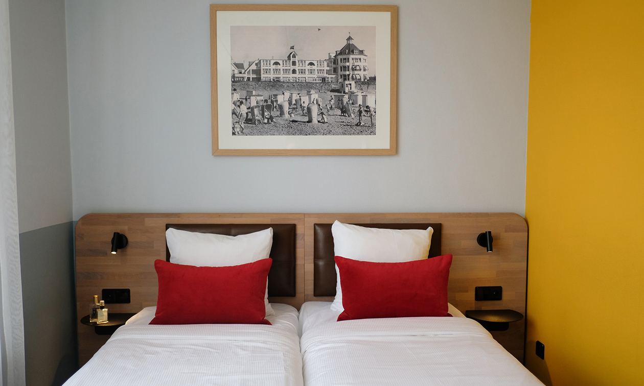 Two Brothers Noordwijk Beach Hotel
