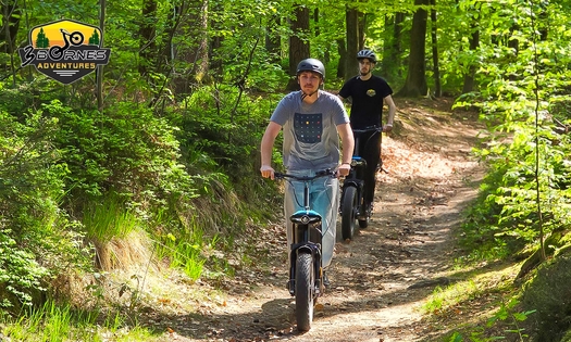 Parcours en trottinette tout-terrain dans la région des Trois Frontières