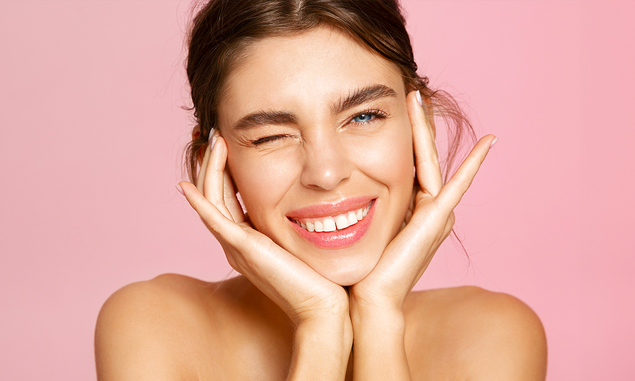 Microneedling (45 oder 120 Minuten) oder Aquafacial (45 Minuten) in Düsseldorf