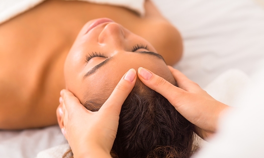 Headspa + Kopfhautanalyse (60 Minuten) in Bochum