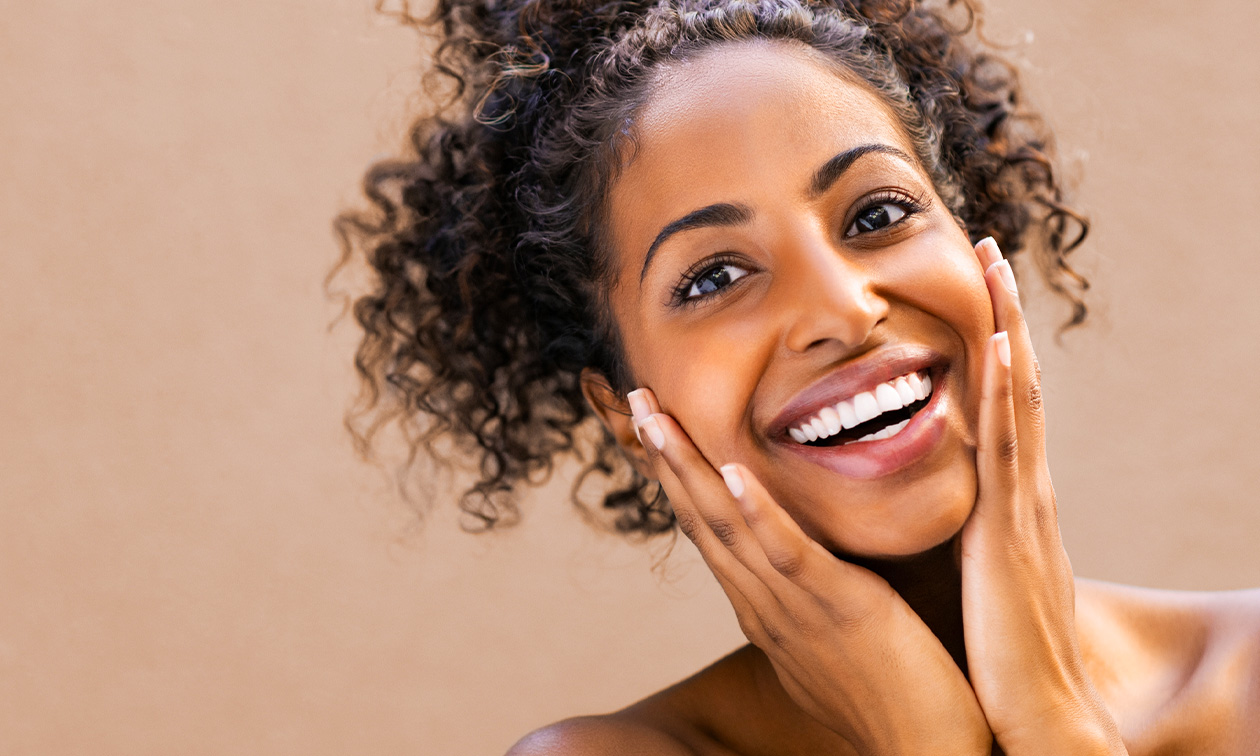 Gesichtsbehandlung nach Wahl (60 oder 90 Minuten)