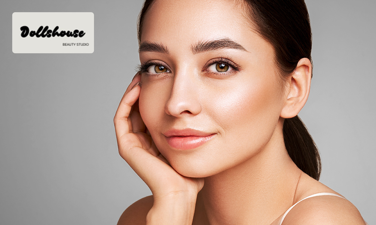 Wimper- en/of wenkbrauwbehandeling naar keuze