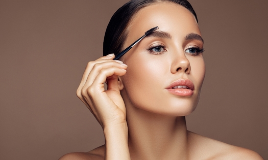 Wimpernlifting + optional Browlifting