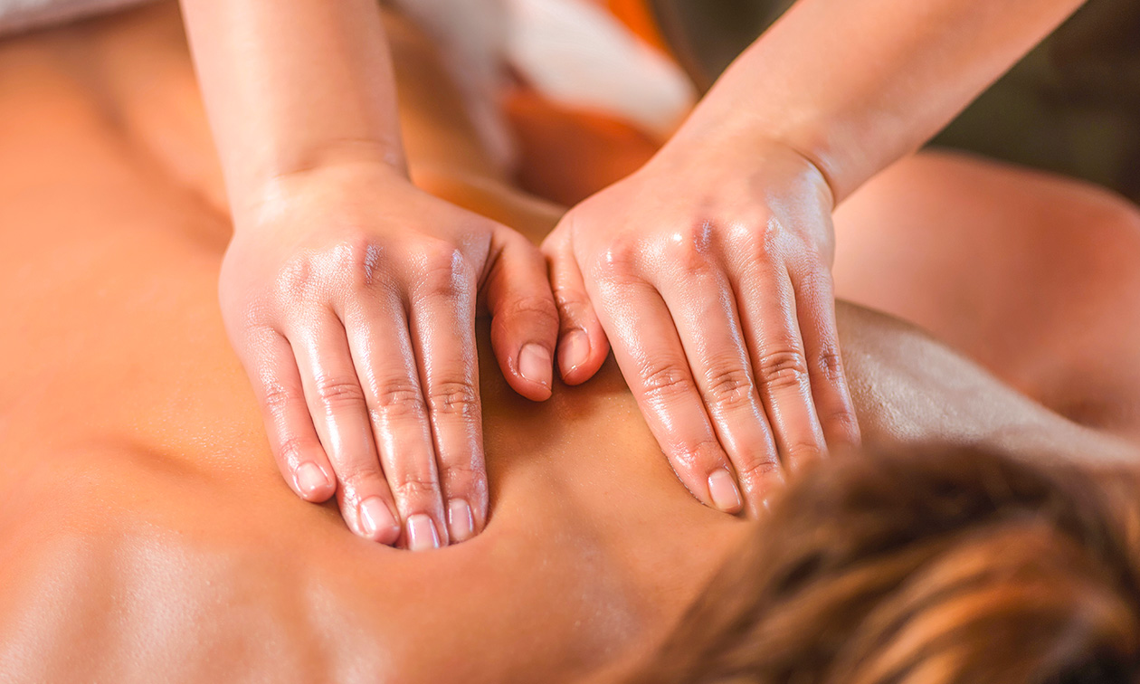 Massage nach Wahl (30, 60 oder 90 Minuten) Massage nach Wahl (30, 60 oder 90 Minuten)