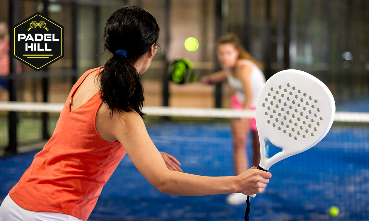 Huur padelbaan (1,5 uur) + evt. rackets en bal
