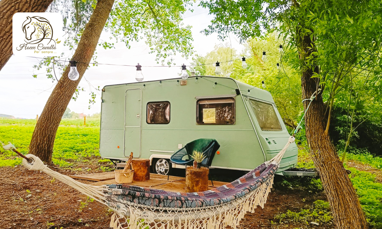 2 Übernachtungen für 2 in einem Wohnwagen inkl. Reinigung in den flämischen Ardennen