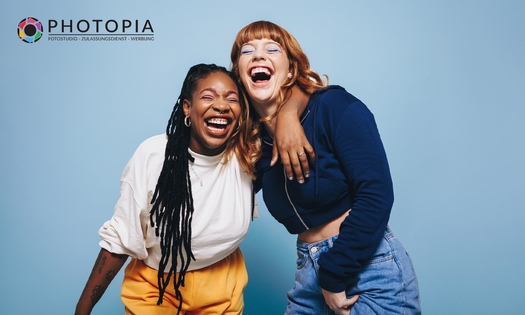 Fotoshooting (30 Min.) für bis zu 4 Personen + Digitales Foto + Fotoabzug