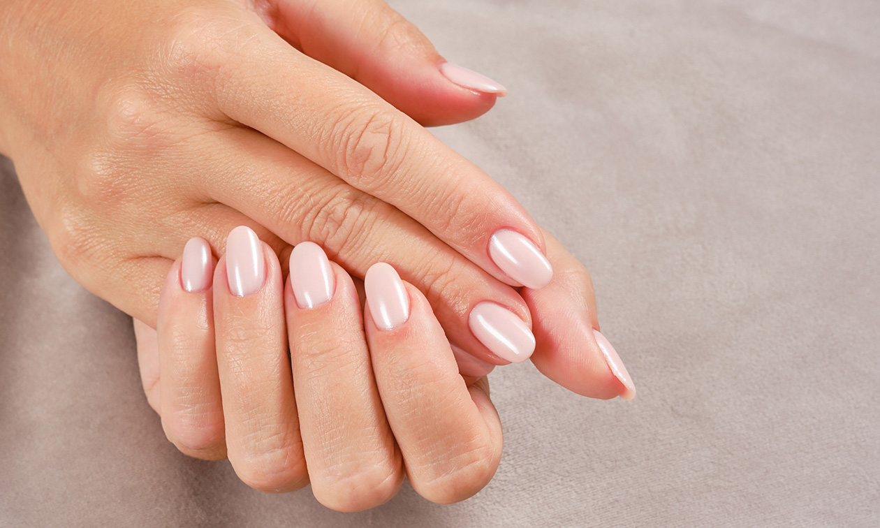 Manicurebehandeling + gellak, BIAB of acrylnagels