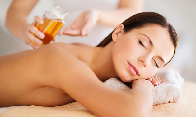 Thai-Aromaöl-Massage (60 Minuten)