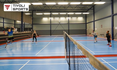Badminton (90 Minuten) für 2 oder 4 Personen + Leihschlägern und Federball