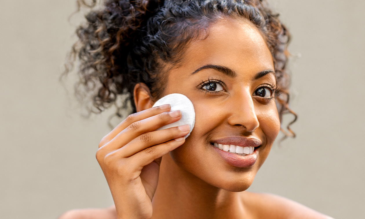 Gesichtsbehandlung + opt. Gesichtsmassage (45 oder 60 Min.)